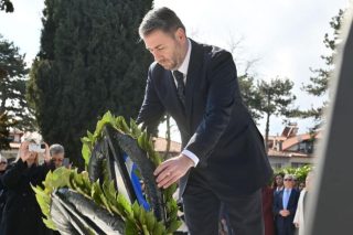 5 καυτά ερωτήματα για τις υποκλοπές
